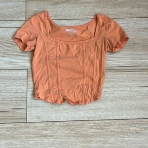 holister crop top
